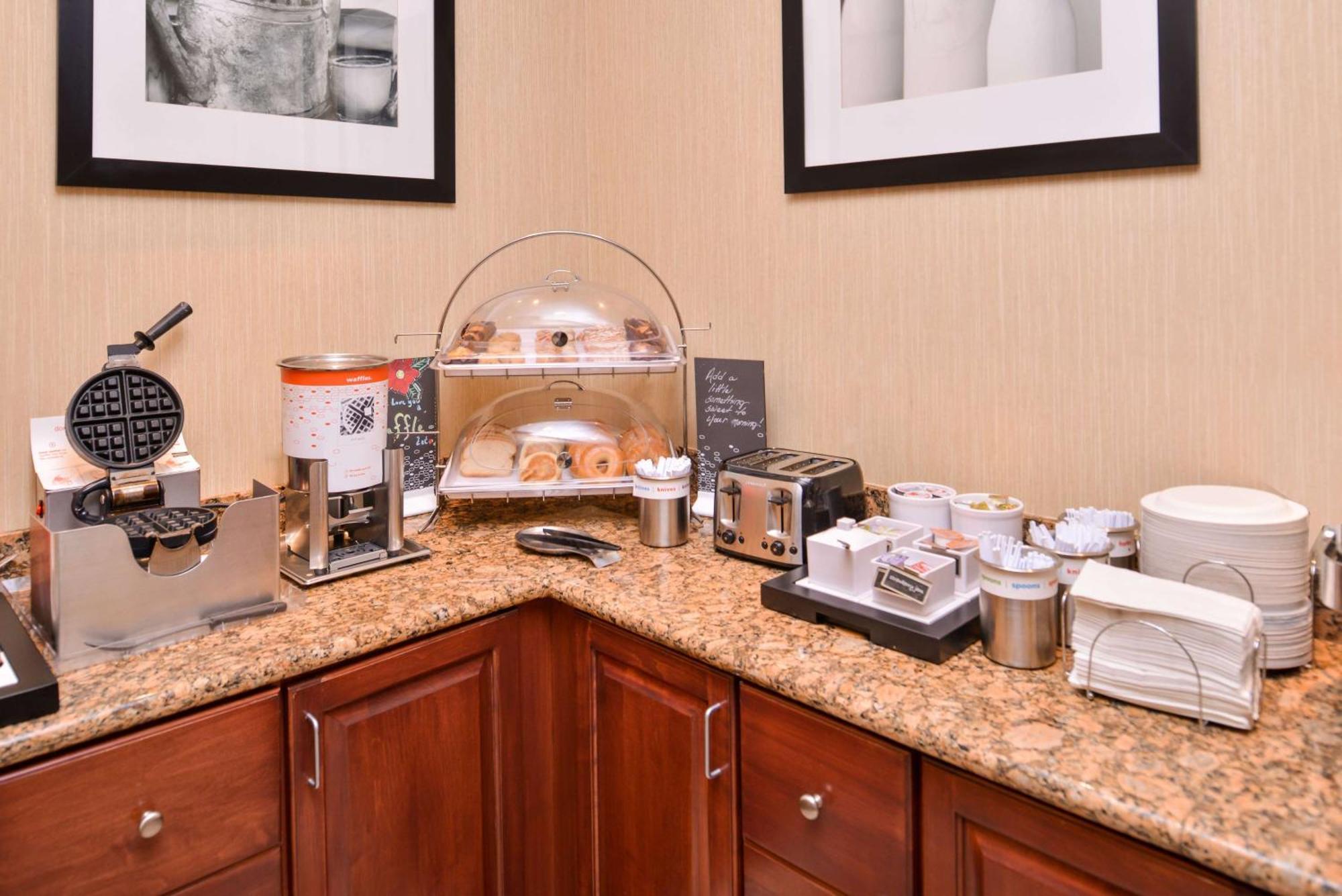 Hampton Inn York Esterno foto